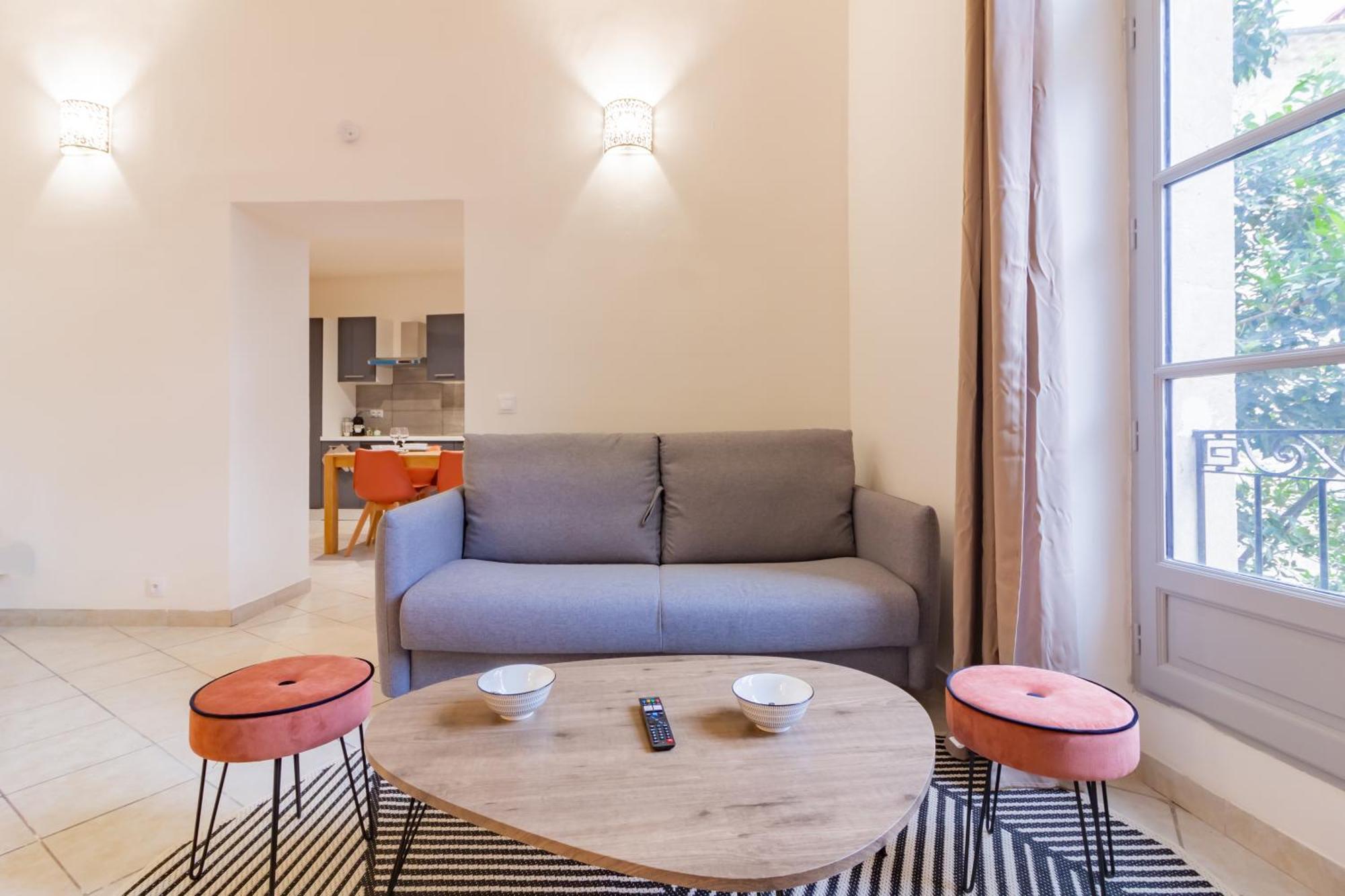 Spacieux Appartement En Plein Coeur De Beziers Exterior photo